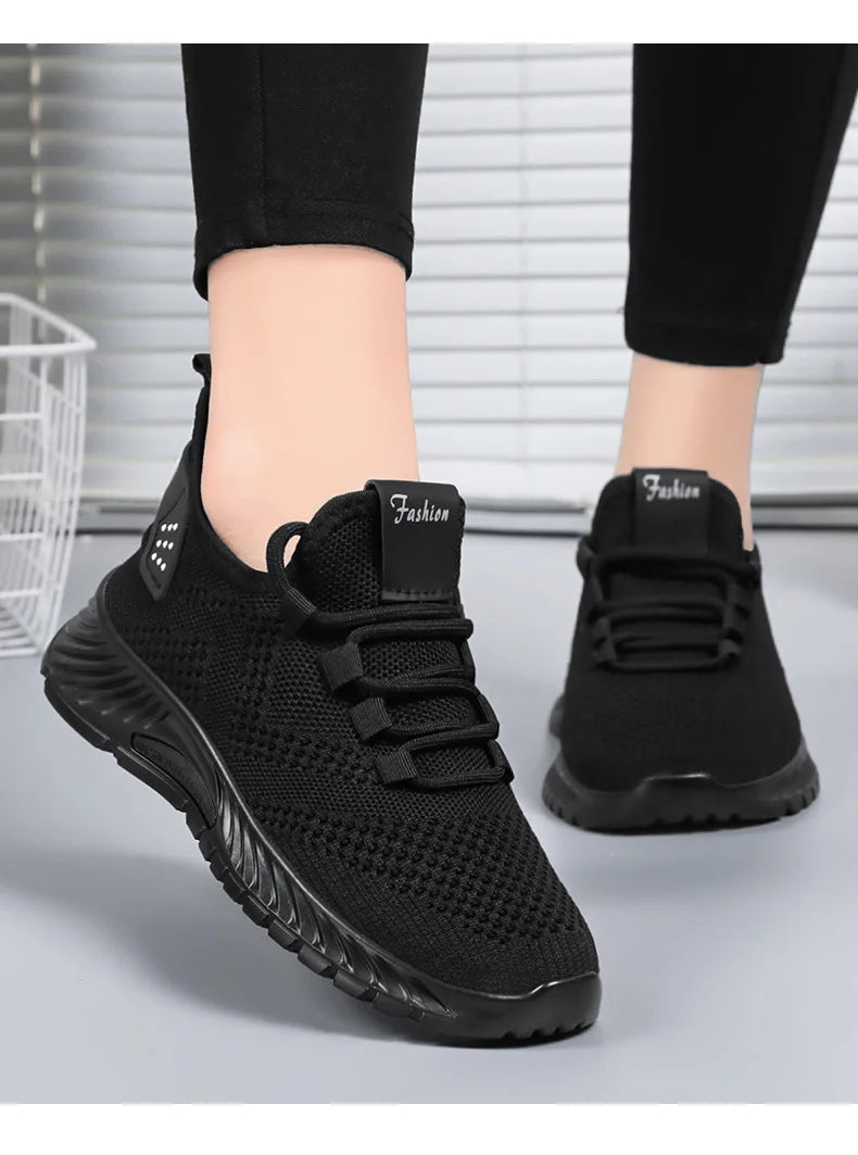 Sapatos casuais tecidos voadores para mulheres, tênis respiráveis, confortáveis, verão, 2024