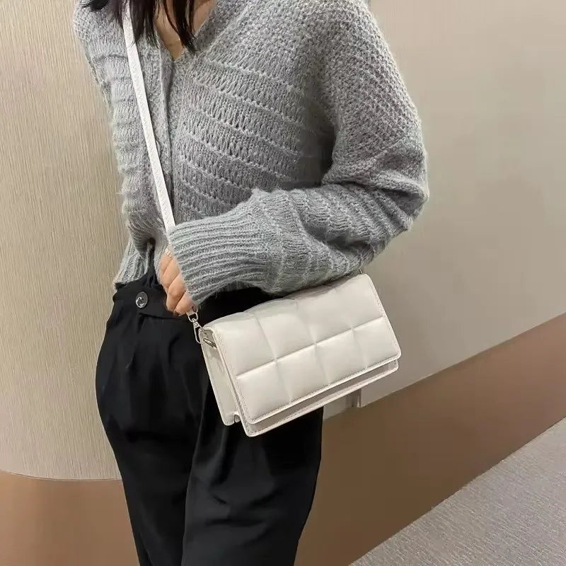 Bolsa de ombro de couro PU de grande capacidade para mulheres, impermeável, clássica, simplicidade, senso de design, bolsa tiracolo feminina, tendência da moda