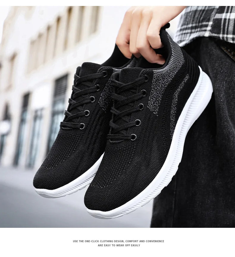 Sapatos esportivos com cordões respiráveis para homens, sapatos soltos casuais, versão coreana, tecido novo voador, primavera e outono