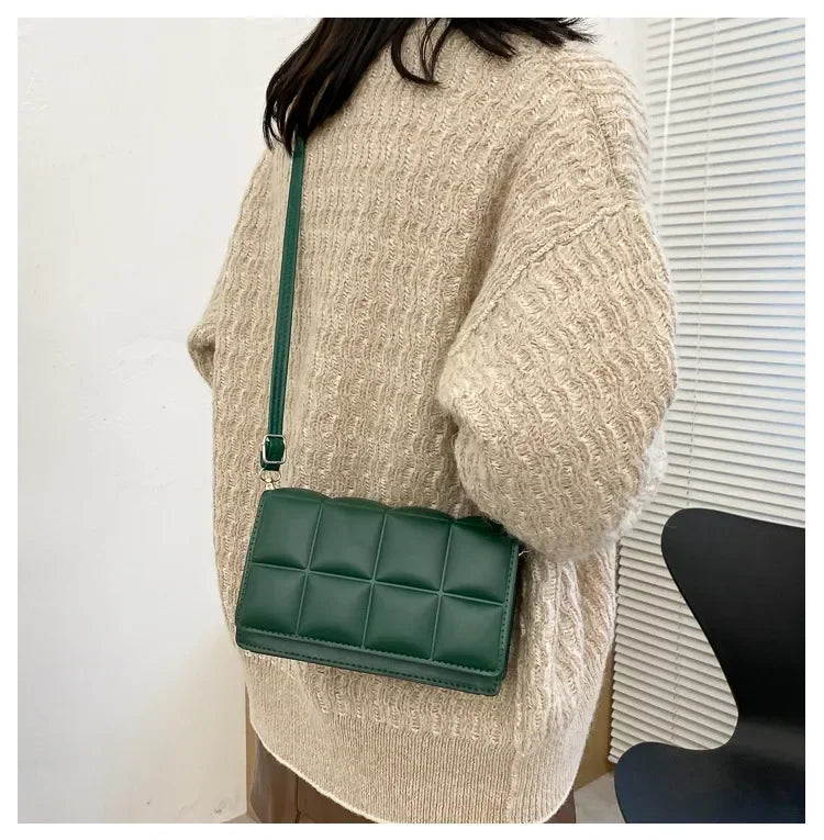 Bolsa de ombro de couro PU de grande capacidade para mulheres, impermeável, clássica, simplicidade, senso de design, bolsa tiracolo feminina, tendência da moda